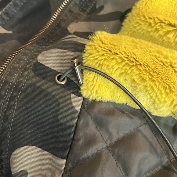 New York and company Fur lined camo coat - Picture 7 of 7